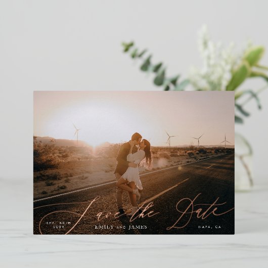 Classic 2 foto bruiloft Save the date Roos Gold Folie Uitnodiging (Staand Voorkant)