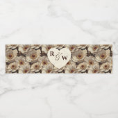 Classic Anemones Aesthetic Backyard Wedding Waterfles Etiket (Enkel label)