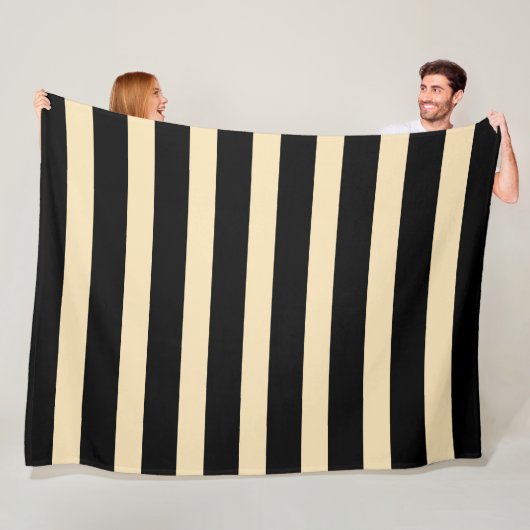Classic Black and Golden Blonde Vertical Striped Fleece Deken (In situ)