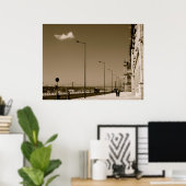 Classic Black and White City Street in Lissabon Poster (Thuiskantoor)