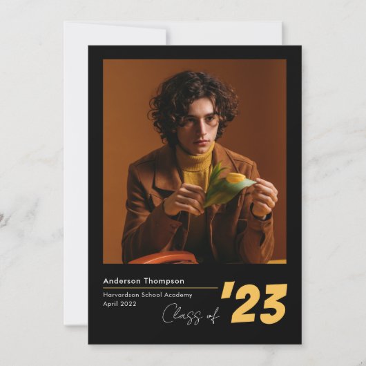 Classic Black Gold Script Photo Collage Afstuderen Aankondiging (Voorkant)