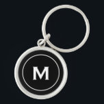Classic Black Monogram Sleutelhanger<br><div class="desc">Gepersonaliseerde Classic Black Monogrammed Sleutelhanger Monogram Initiaal Black White. Perfect als vakantiecadeau,  familiehereniging,  bedankt voor groomsmen en cadeau voor alle speciale gelegenheden.</div>