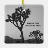 Classic Black White Pink Blue Joshua Tree Souvenir Keramisch Ornament (Voorkant)
