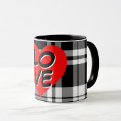 Classic Black White tartan plaid red heart detail Mok (Voorkant rechts)