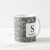 Classic Black White Zebra Monogram Initial Mug Koffiemok (Voorkant rechts)