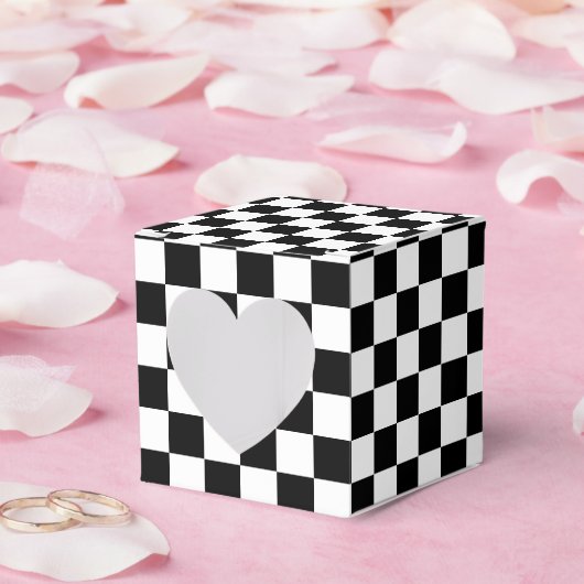 Classic Black with White Square Pattern Heart Bedankdoosjes (Huwelijk)