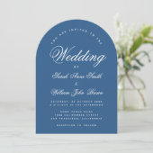 Classic Blue Arch Eenvoudig Elegant Script Wedding Kaart (Staand voorkant)