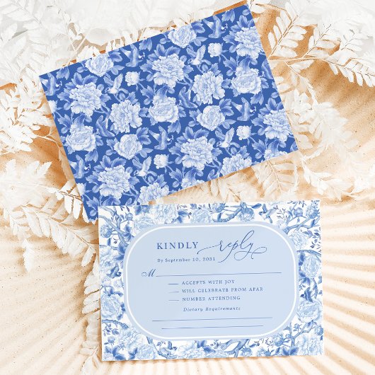 Classic Blue Chinoiserie Bird Peony Wedding RSVP Kaart