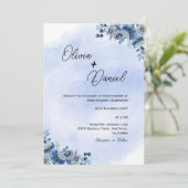 Classic Blue Floral Wedding Invitation Kaart (Staand voorkant)