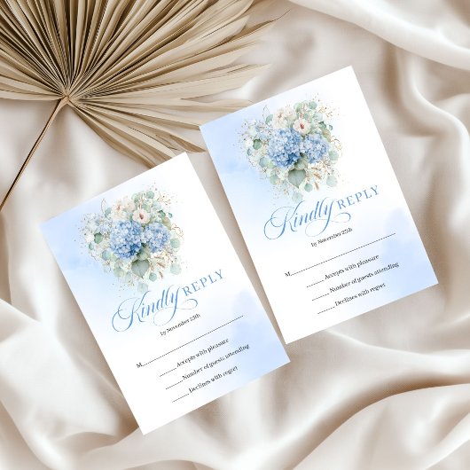 Classic Blue Hydrangea Gold Wedding Enclosure RSVP Kaartje