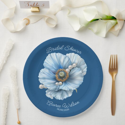 Classic Blue met Giant Blue Poppy Vrijgezellenfees Papieren Bordje (Huwelijk)