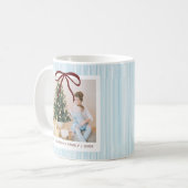 Classic Blue Stripes Red Bow Christmas Koffiemok (Voorkant links)
