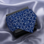 Classic Blue & White Mediterranean Azulejo Stropdas<br><div class="desc">Elegant  stropdasontwerp in mediterrane stijl met een naadloos patroon van blauwe en witte ornamenten.</div>