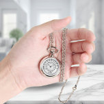 Classic Car Speedometer Rev Counter Ketting<br><div class="desc">Voeg uw initialen toe aan dit klassieke auto snelheidsmeter geïnspireerde ketting horloge. Geschikt voor alle liefhebbers van oldtimer snelheidsmeters en maakt een prachtig cadeau voor uw klassieke autoliefhebbende moeder</div>