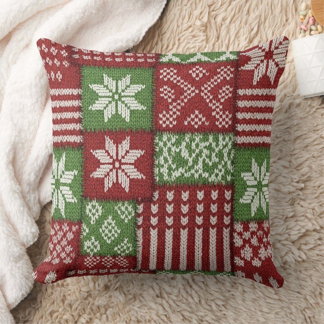 Classic Christmas Patchwork Knit -Red, Green Kussen (Deken)