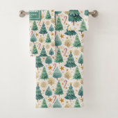 Classic Christmas trees red green family bathroom Bad Handdoek (Insitu)