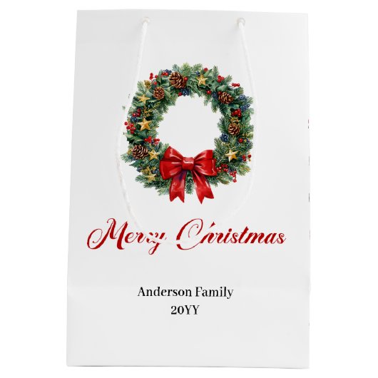 Classic Christmas wreath bag with berries and pine Medium Cadeauzakje (Achterkant)