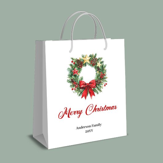 Classic Christmas wreath gift bag custom lettering Medium Cadeauzakje
