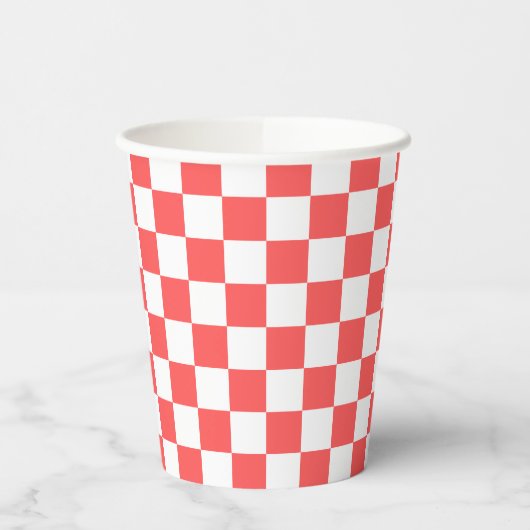 Classic coral red checkerboard papieren bekers (Links)
