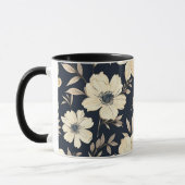 Classic Cream Flowers On Dark Navy Blue Background Mok (Links)
