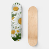 Classic daisy pattern white floral fields greenery persoonlijk skateboard (Voorkant)