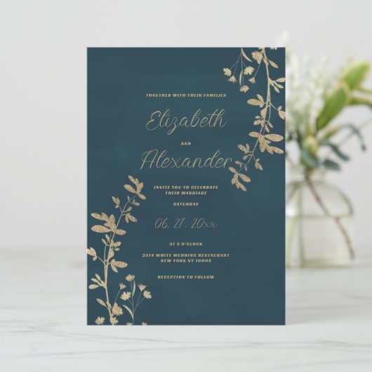 Classic dark green elegant gold floral wedding kaart (Staand voorkant)