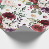 Classic Donkerrood Paarse witte Waterverf Bloemen Cadeaupapier (Hoek)