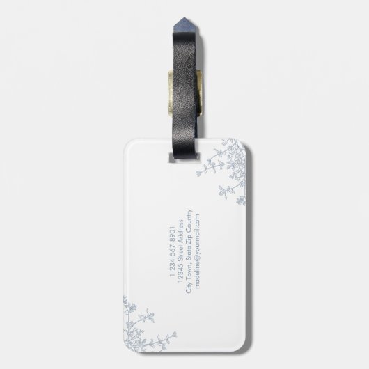 Classic Dusty Blue Floral Crest Monogram Bagagelabel (Achterkant verticaal)