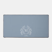 Classic Dusty Blue Floral Crest Monogram Bureaumat (Voorkant)