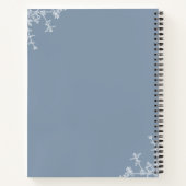 Classic Dusty Blue Floral Crest Monogram Journal Notitieboek (Achterkant)