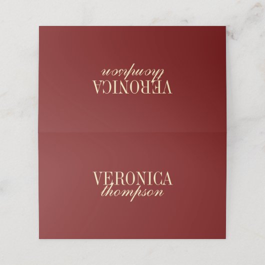 Classic Elegant Script Wine Red Wedding Plaatskaartje (Buitenkant ongevouwen)