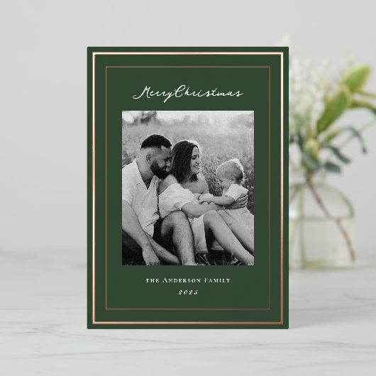 Classic Forest Green en Gold Lijst Familiefoto Folie Feestdagenkaart (Staand Voorkant)