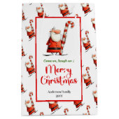 Classic funny Santa gift bag red green celebration Medium Cadeauzakje (Voorkant)