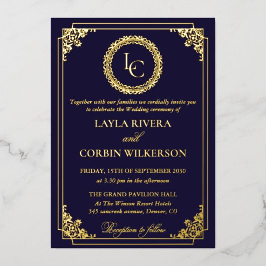 Classic Gold Frame Royal Monogram Wedding Folie Uitnodiging (Voorkant)