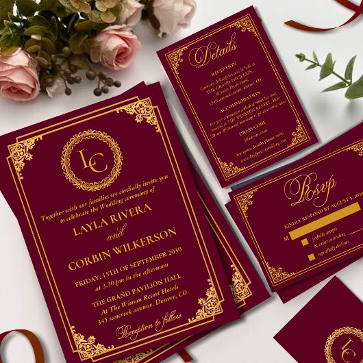 Classic Gold Frame Royal Monogram Wedding Kaart