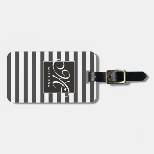 Classic Grey and White Striped Script Monogram Bagagelabel (Voorkant horizontaal)