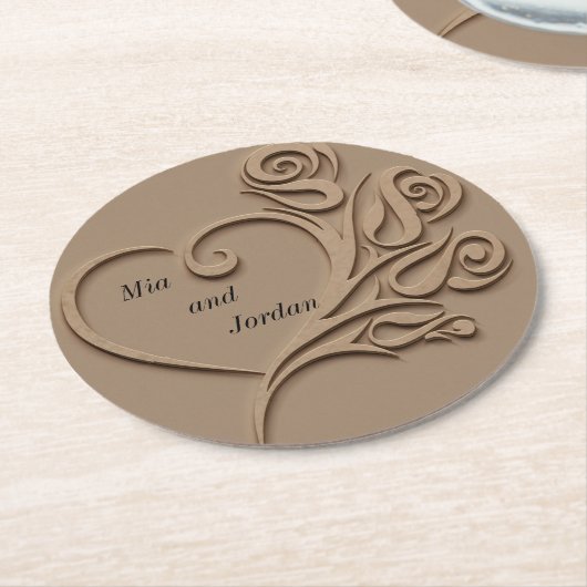 Classic Heart Taupe gepersonaliseerde bruiloft Ronde Kartonnen Onderzetter (Gebogen)