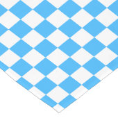 Classic light blue checkerboard  korte tafelloper (Hoek)
