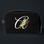 Classic monogram red white flower mother gift toilettasje<br><div class="desc">Need a great Mother's Day gift idea? I've got you covered! This Classic Monogram Toiletry Bag is bound to make Mom happy. Imagine her delight when she sees this cute and spacious bag, with its lovely monogram and pretty red and white watercolor flowers! It's not just beautiful, it's really useful...</div>