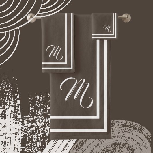 Classic Monogramed Rich Dark Brown/White Bad Handdoek