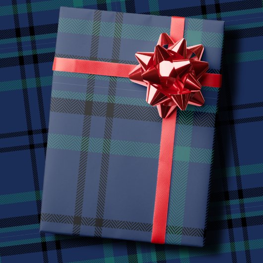 Classic Navy and Green Tartan Christmas Cadeaupapier