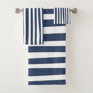 Classic Navy Blue Stripes | Timeless Nautical  Bad Handdoek
