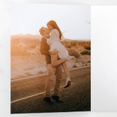 Classic Neutral Monogram Elegant Wedding Drieluik Uitnodiging (Binnenzijde eerst)