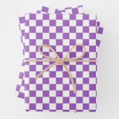Classic Paars en White Checkered Pattern Inpakpapier Vel (In situ)