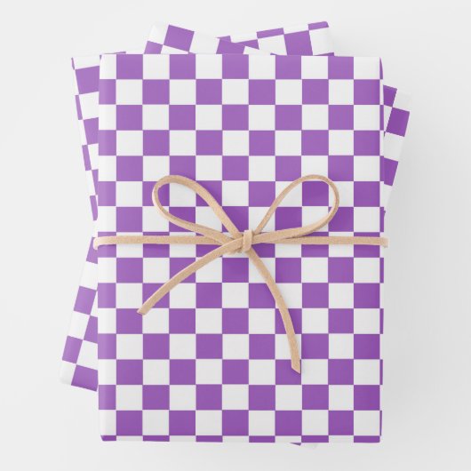 Classic Paars en White Checkered Pattern Inpakpapier Vel (In situ)