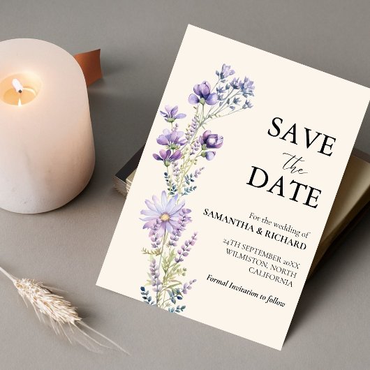 Classic Paarse Wildflower bruiloft Save the Date Kaart
