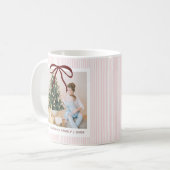 Classic Pink Stripes Red Bow Christmas Koffiemok (Voorkant links)