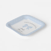 Classic Polka Dots Stoffig Blue Bow Boy Baby showe Papieren Bordje (Gebogen)