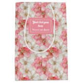 Classic powder pink & gold custom wedding gift bag medium cadeauzakje (Voorkant)