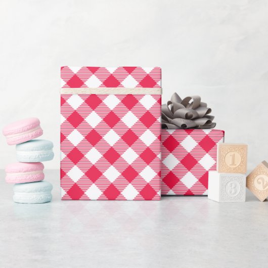 Classic Red Gingham Country Patroon Cadeaupapier (Baby Shower)